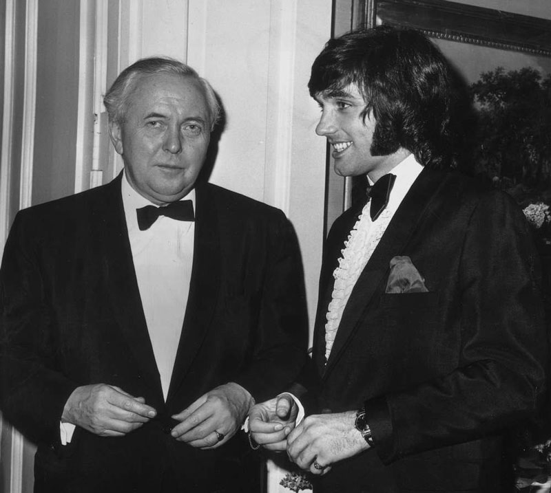 Harold Wilson et George Best Ã  Downing Street en 1970.